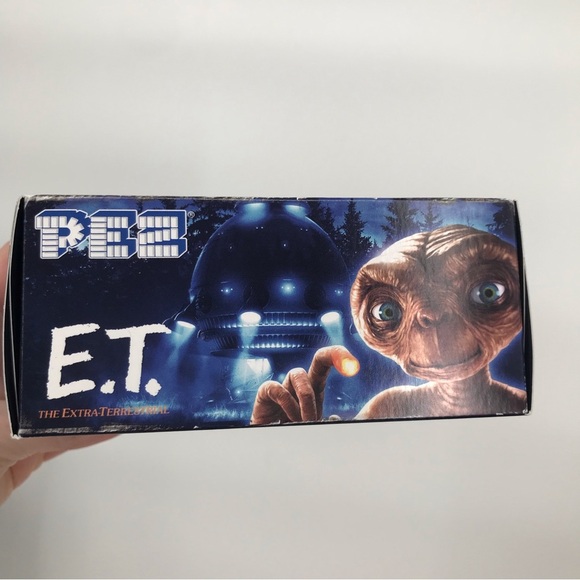 NIB E.T. 40th Anniversary Edition Set of 2 Mini Pez - Picture 3 of 6